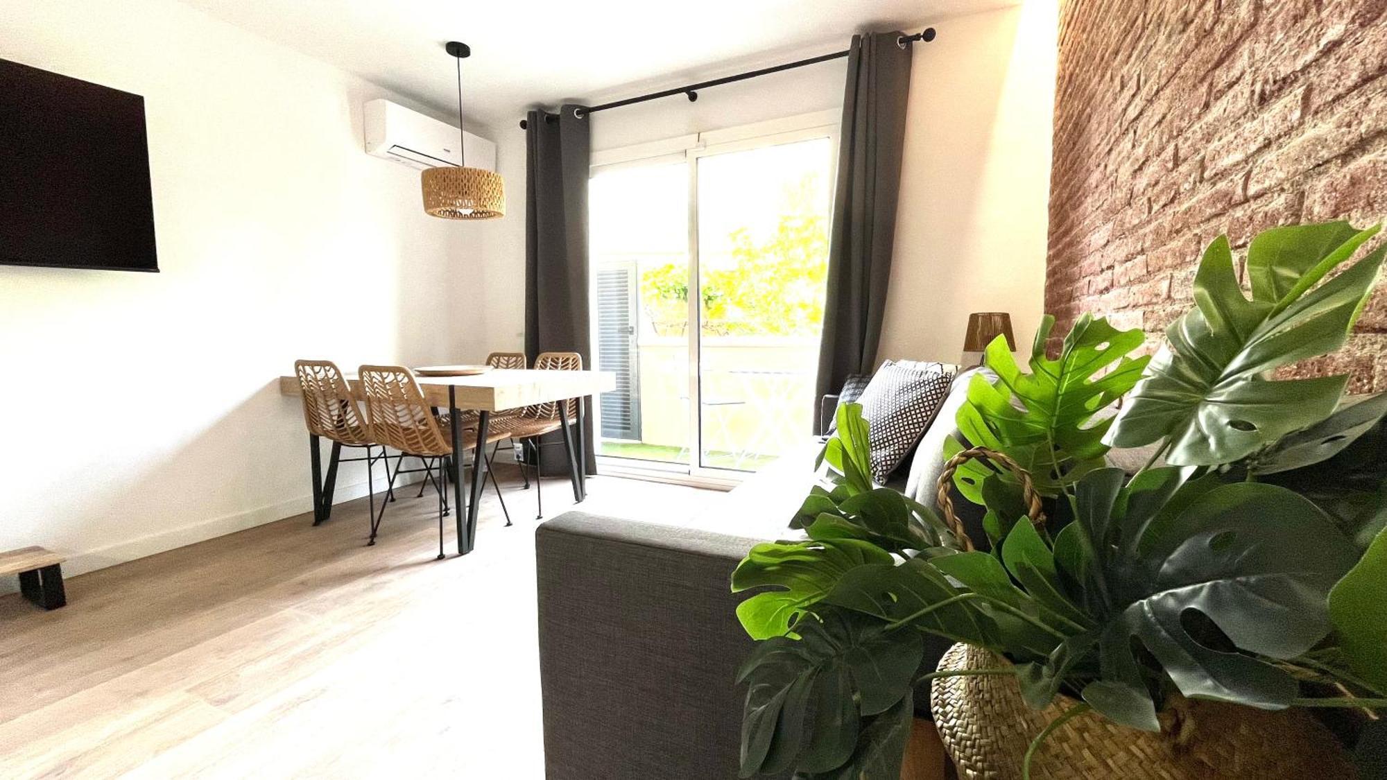 Centro Con Terraza Blco By Prestigi Leilighet Terrassa Eksteriør bilde